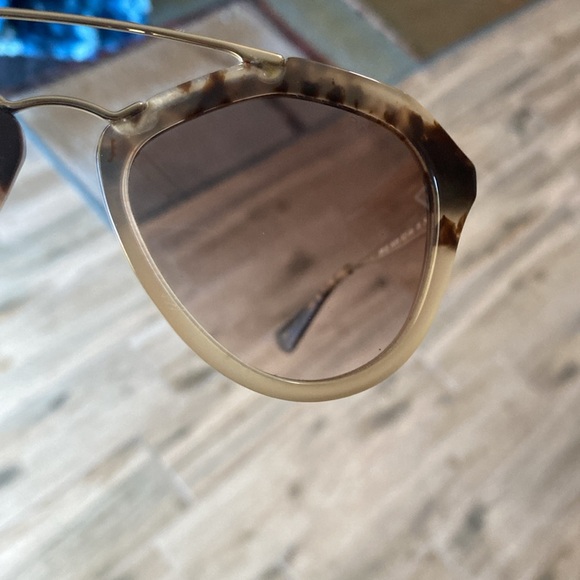 Prada Aviator Tortoise Shell Gold Tone sun glasses w/ COA - Picture 10 of 12